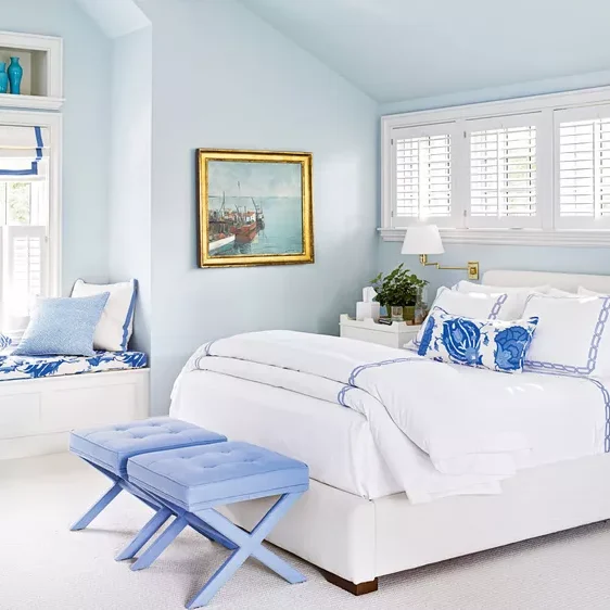 periwinkle-master-bedroom-feeley_0712_10-2000-257dfbdd403b47429c957b79449059ce